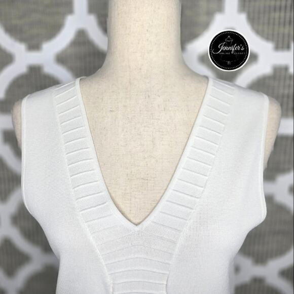 Cable & Gauge White V-Neck Sleeveless Sweater Top Size Large - Picture 3 of 8